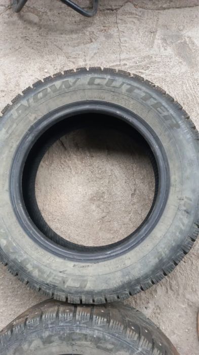 Продам комплект зимних шин 185/65 R14