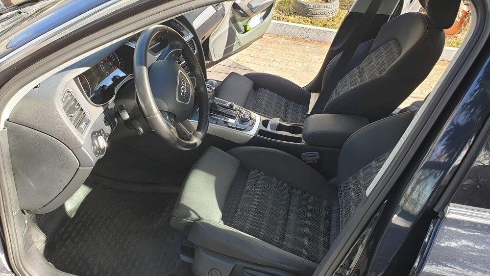 Audi a4 b8 2014 2.0 tdi.