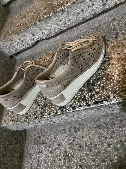 Маратонки nike,bianki,zara