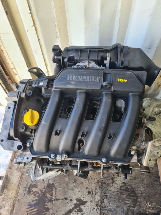 Продам голову двигателя Renault 16v. И сам двигатель.