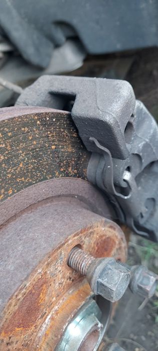 Vând discur+Plăcute fata și spate bmw e46 320d