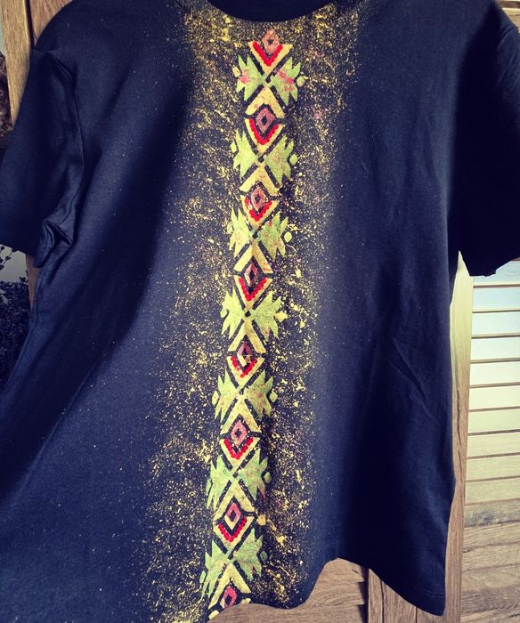 Tricouri pictate manual