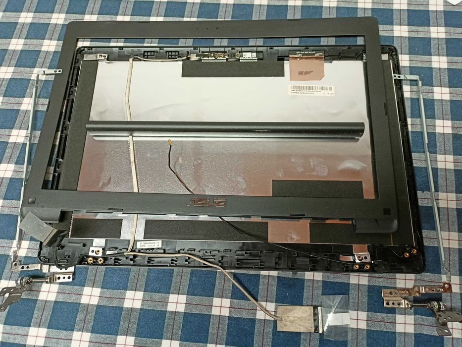 Elemente Asus R515M P553M