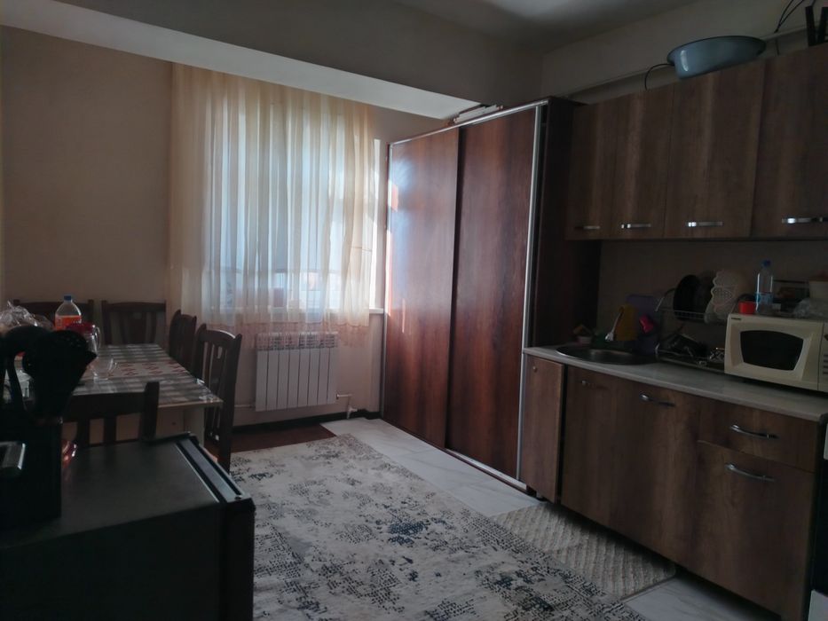 Сдаётся квартира  Янги хаятском районе 9