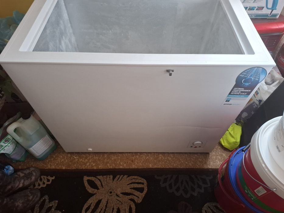 Продавам фризер ракла горенйя.360.л