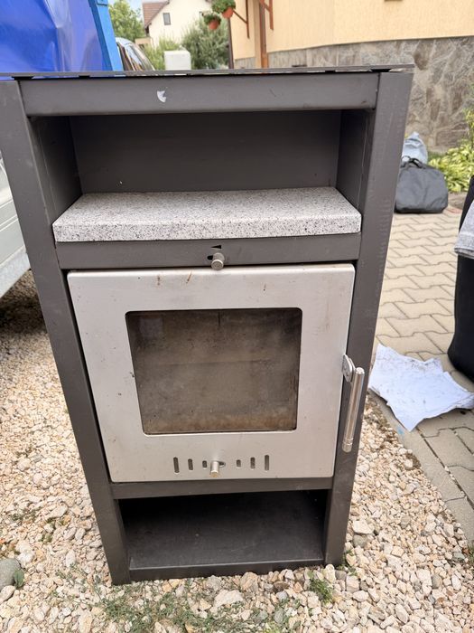 Șemineu  Soba pe lemne Haas+Sohn YSTAD 282.15 – 7 kW