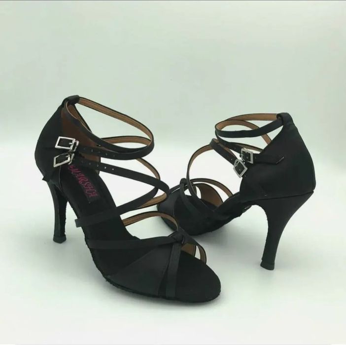 Продам танцевальные туфли