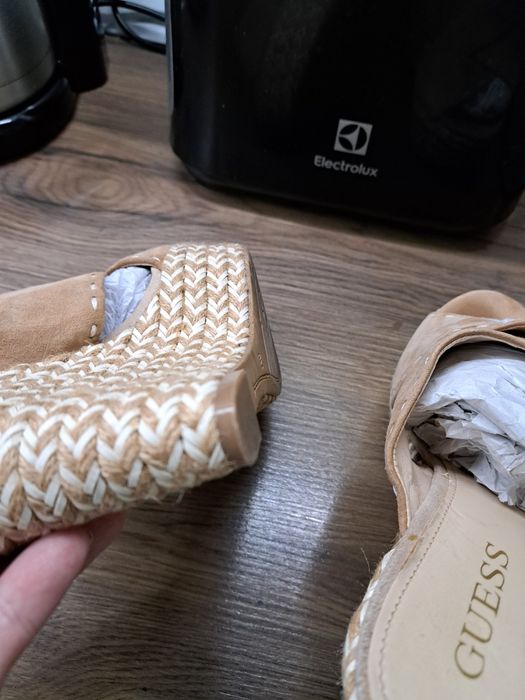 Papuci Guess platforma din piele mas 38