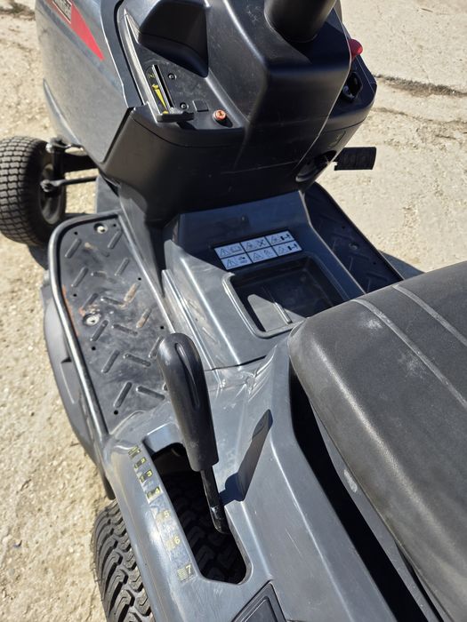 Masina tuns iarba Mountfield T30M