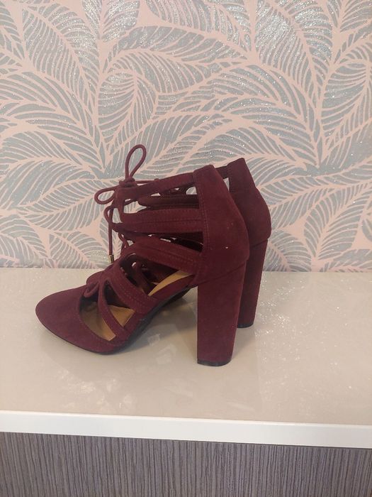 Дамски обувки на ток