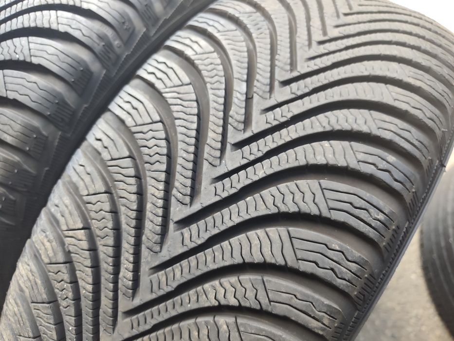 215/55/17" 4бр Michelin alpin 5,dot3023,7mm