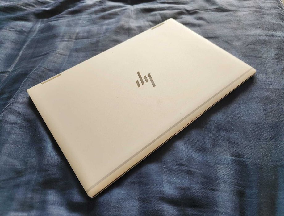 Tableta / Laptop 2 in 1 HP Elitebook 1040 G6 Ecran 14 i5 gen 8  SSD 256 Audi B&O Metal