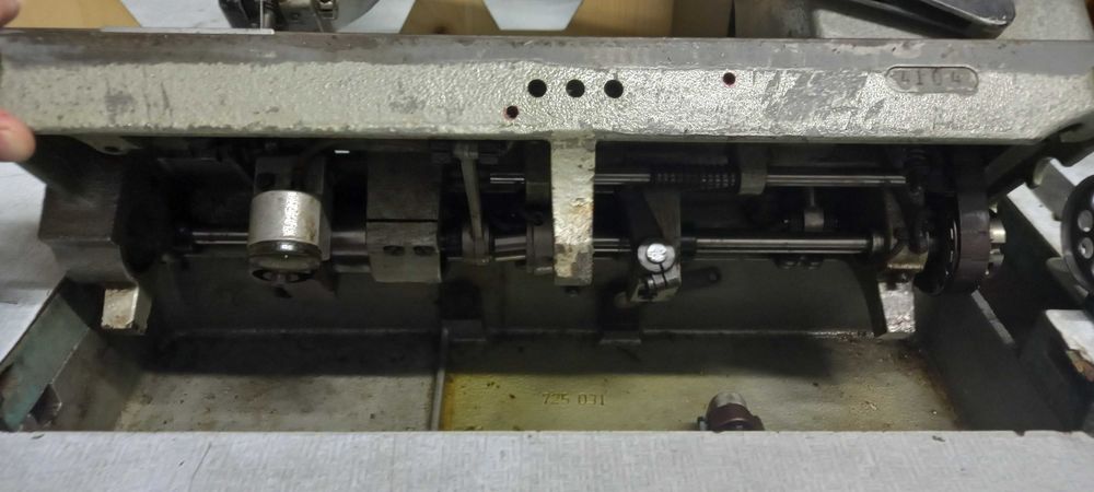 Masina de cusut industriala robusta - full metal