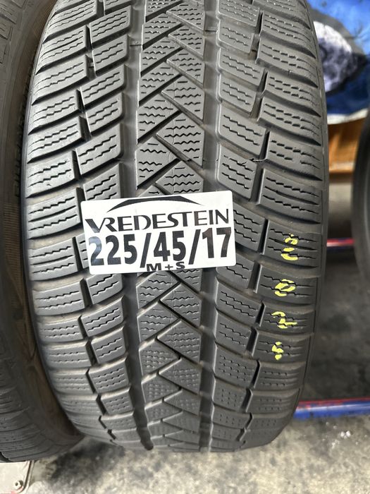 225/45/17 Vredestein M+S