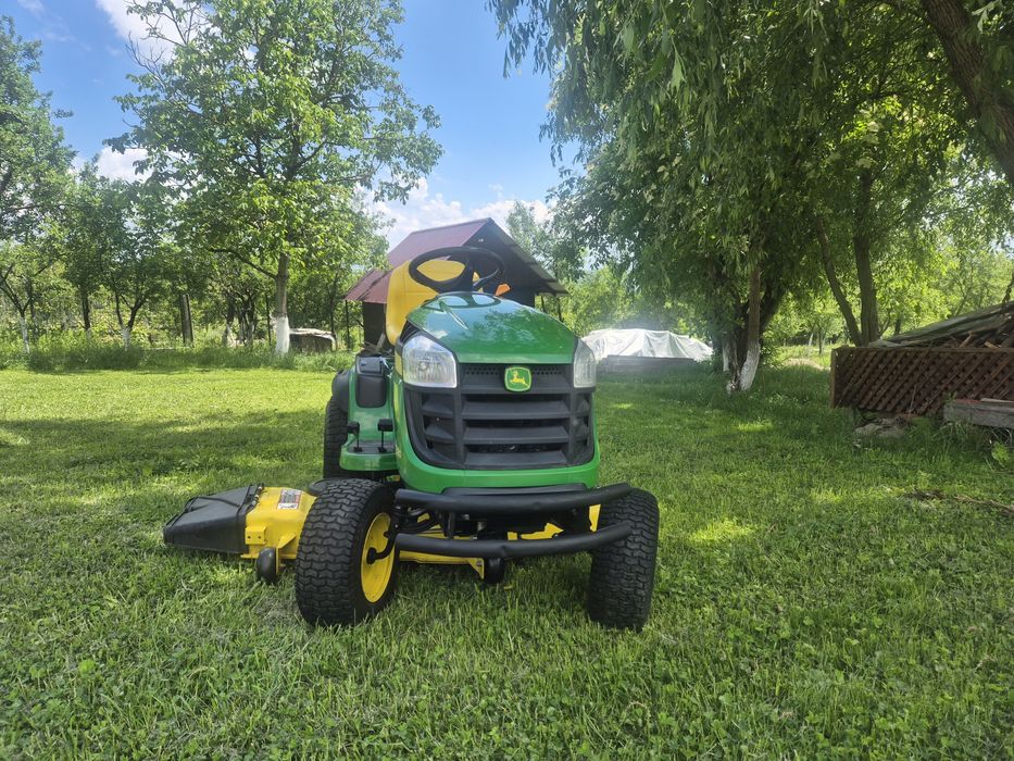 John Deere E180 25 CP Import USA Tractoras Gazon