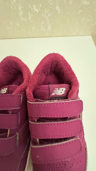 Кроссовки детские для девочки new balance на 5-6 лет