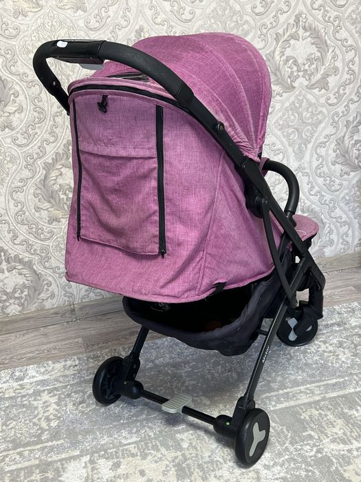 Продам прогулочную коляску