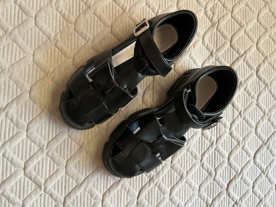 Сандали, сменка в школу