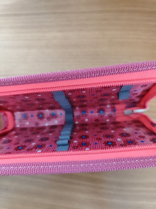 Продам пенал новый.