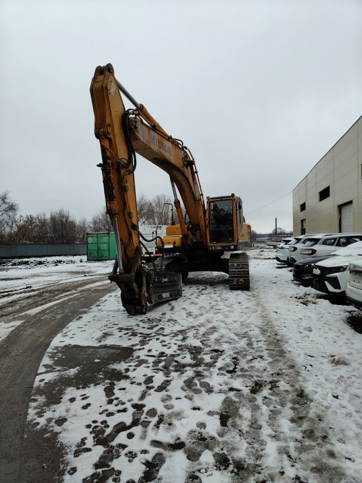 Сдам в аренду гусеничный экскаватор