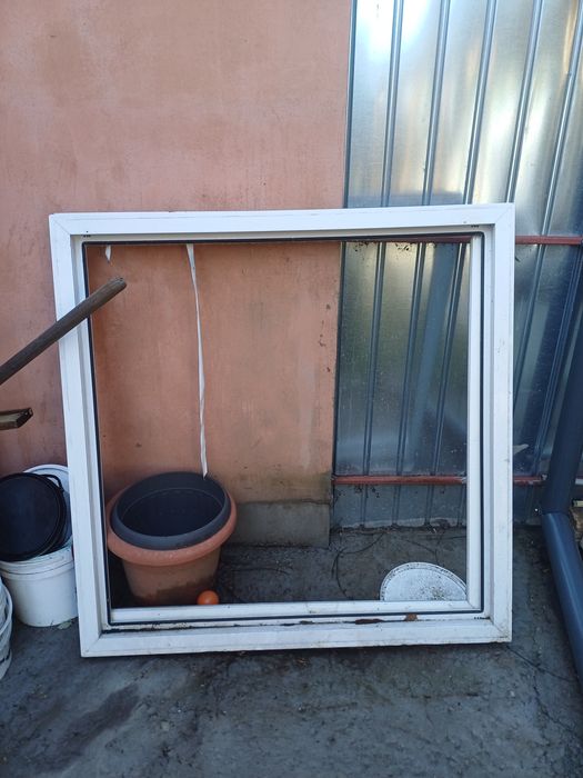 Vand geamuri termopan second-hand