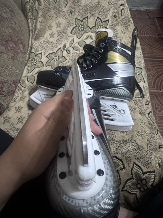 Продам коньки срочно