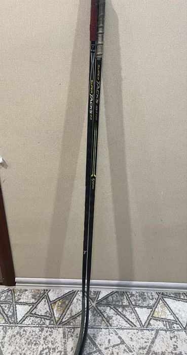 Клюшки хоккейные б/у