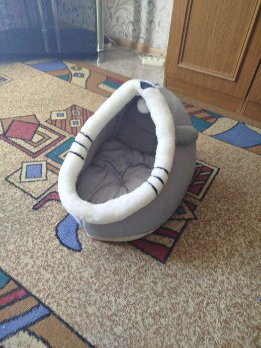 Домик для кошки...