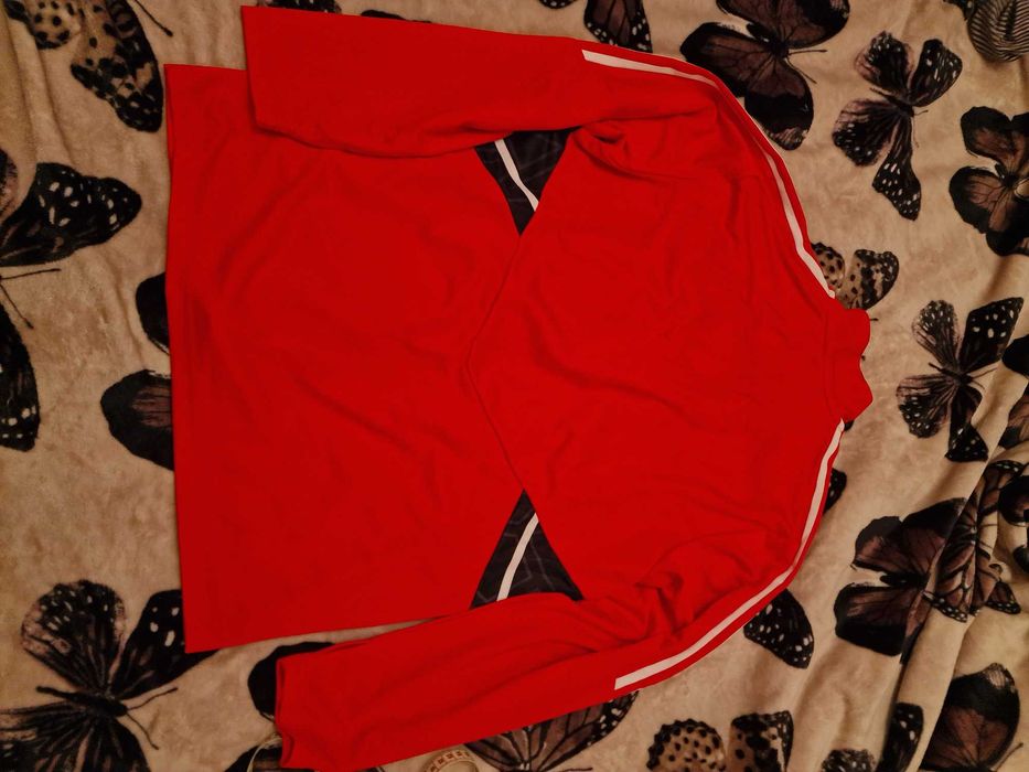 Тренировъчeн анцуг на Байерн