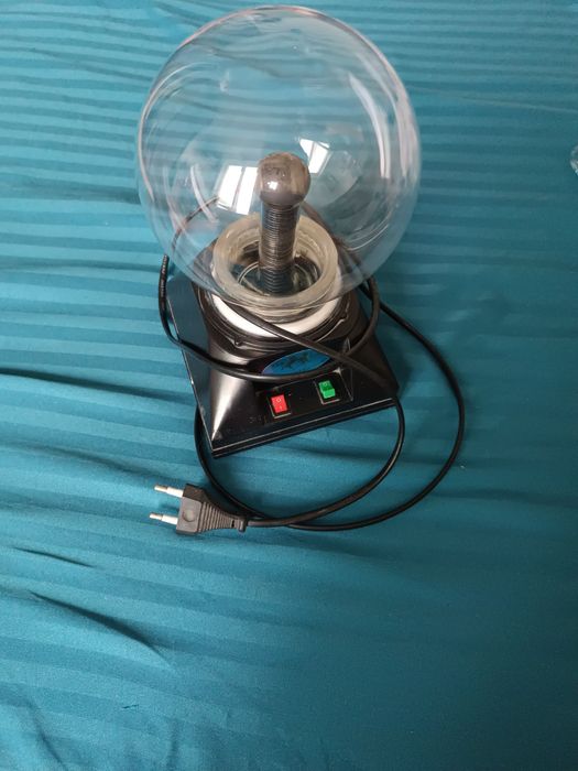 Vând glob multicolor plasma