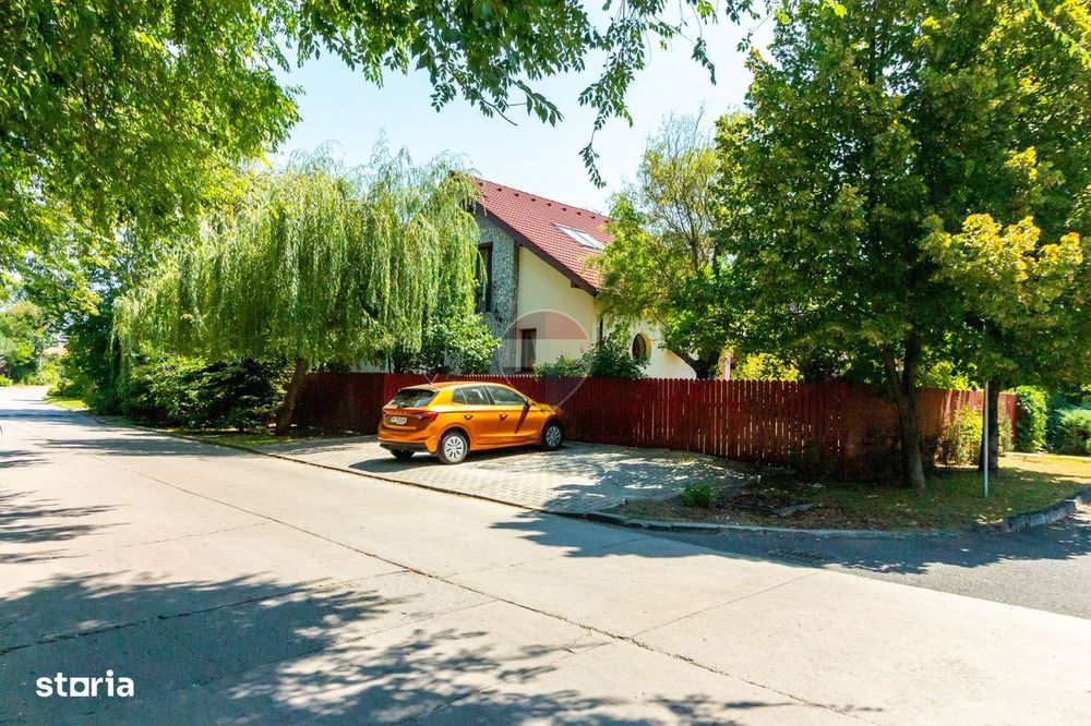 Vila de colt de vânzare în Corbeanca | Paradisul Verde