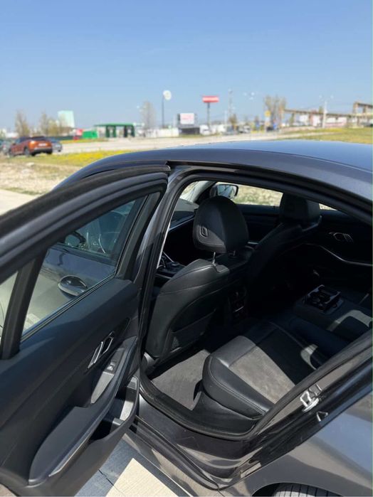BMW 3 Series 2019 — imagine 4