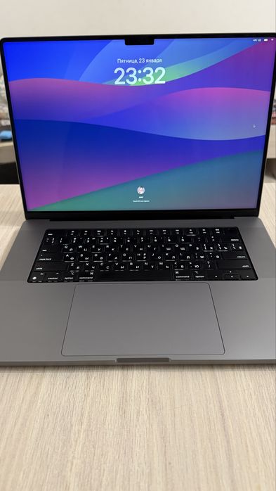 Macbook pro 16’ M1 Pro. 16/512
