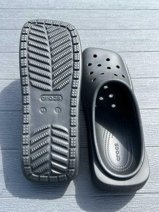 Crocs - noi, marimea 43