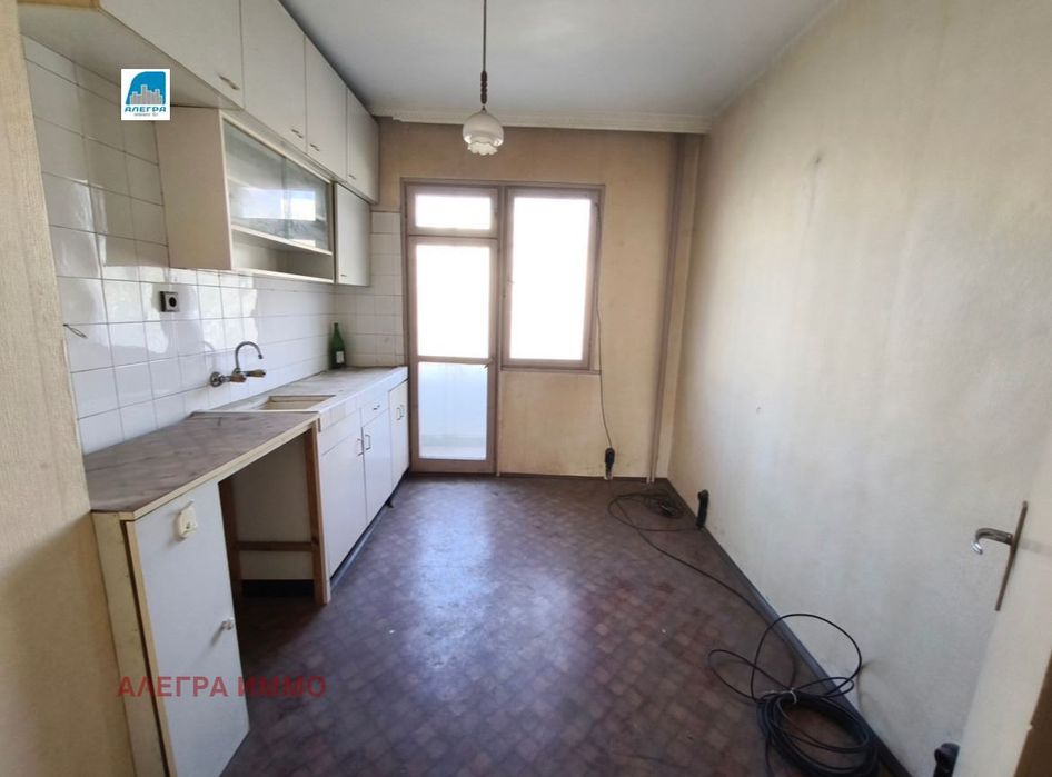 Продава се Двустаен апартамент в Пловдив, Западен - 64 кв.м за 1329 €/кв.м - Снимка #4