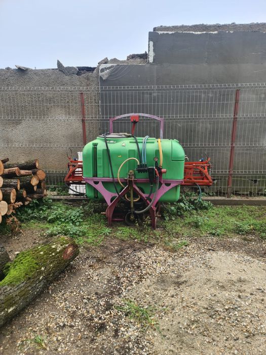 Utilaje agricole remorca, plug, disc , semanatoare si met