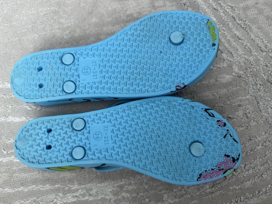 Дамски чехли за плаж