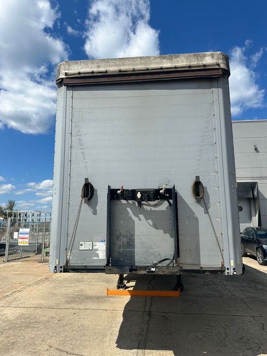 Dezmembrez Semiremorca Kogel Mega 2008