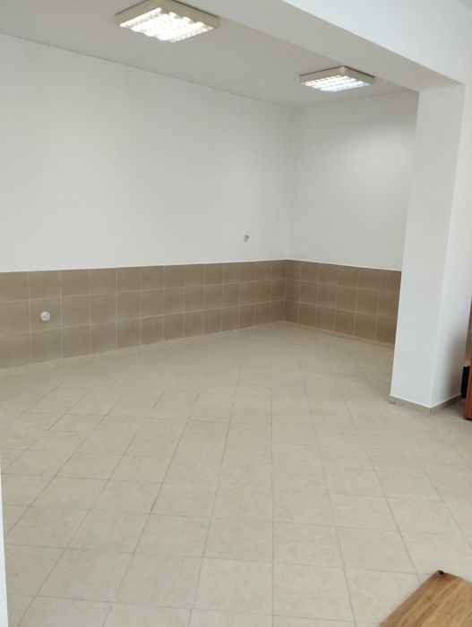 Дава се под наем Магазин в Варна, Кайсиева градина - 150 кв.м за 1274.49 € - Снимка #8