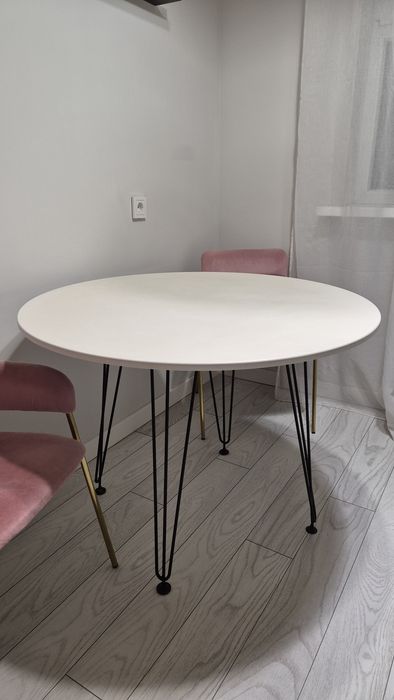 Кухонный круглый стол