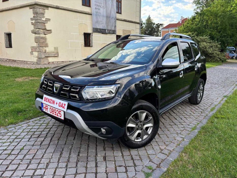 Dacia Duster anul fab-2022-benzin +Gaz.4x2