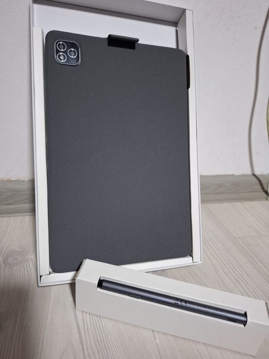 Tableta V12X , 12,6”