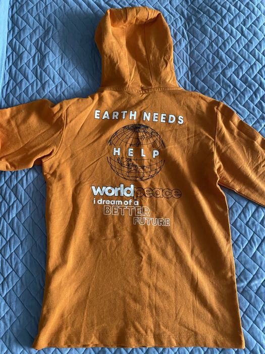 продаются две кофты совершенно новые