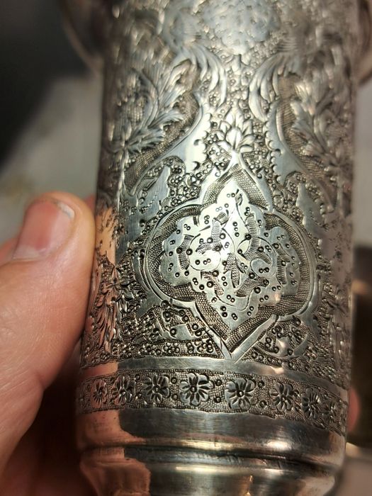 Стара сребърна ваза