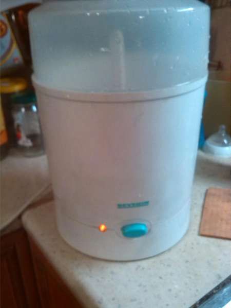 Стерилизатор Philips-Avent за микровълнова/Стерилизатор "Severin