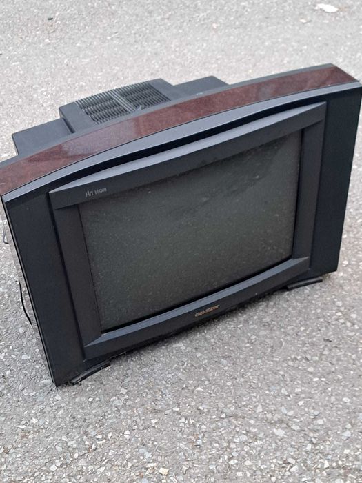 Vand televizor clasic Goldstar Art Vision pictures in pictures