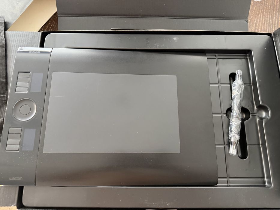 Wacom Intuos4 Medium PTK-640 - профессиональный графический планшет