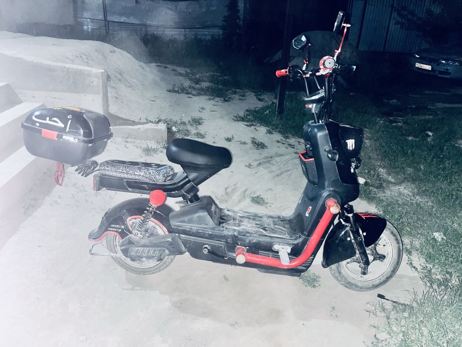 Продам электроскутер танк 108 в идиале