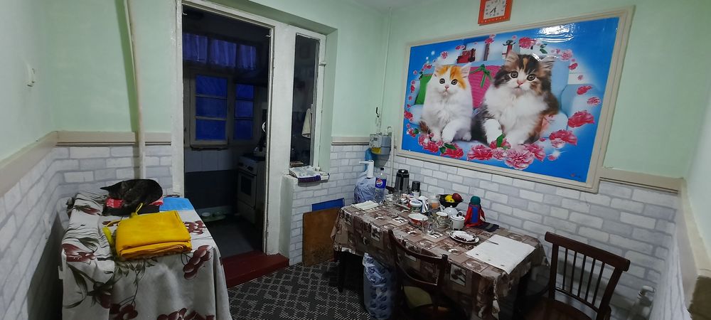 Квартира продаётся в Пахтазоре, 3 комнатная, 1-этаж, с мебелью и техни