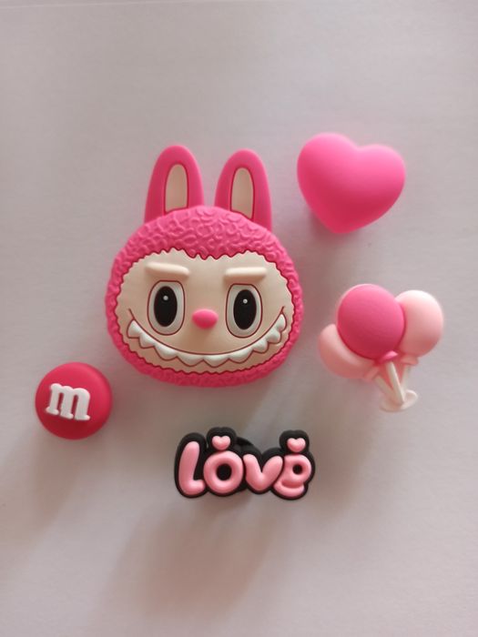 Labubu значки за crocs